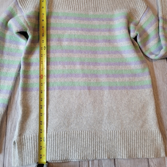 Loft Striped Light Gray Mint Lavender Sweater XS - Picture 4 of 7